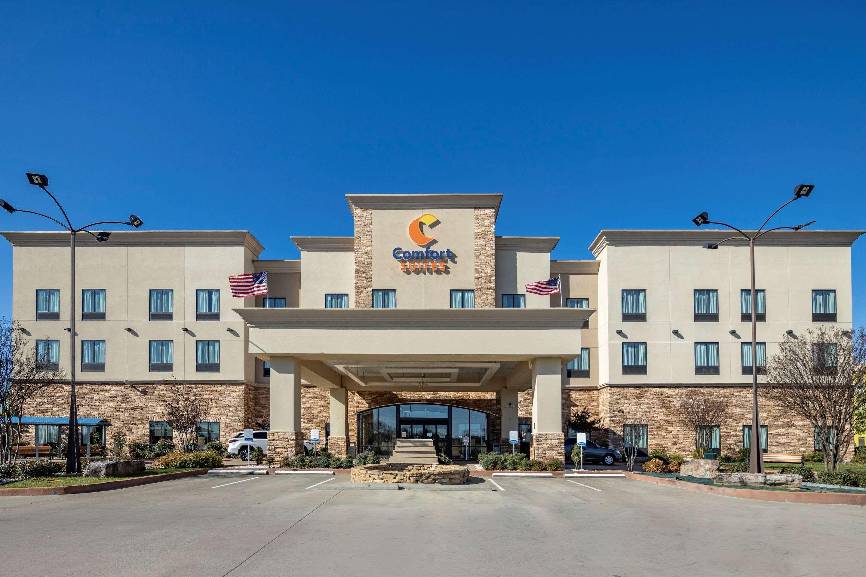 Comfort Suites Batesville Bagian luar foto