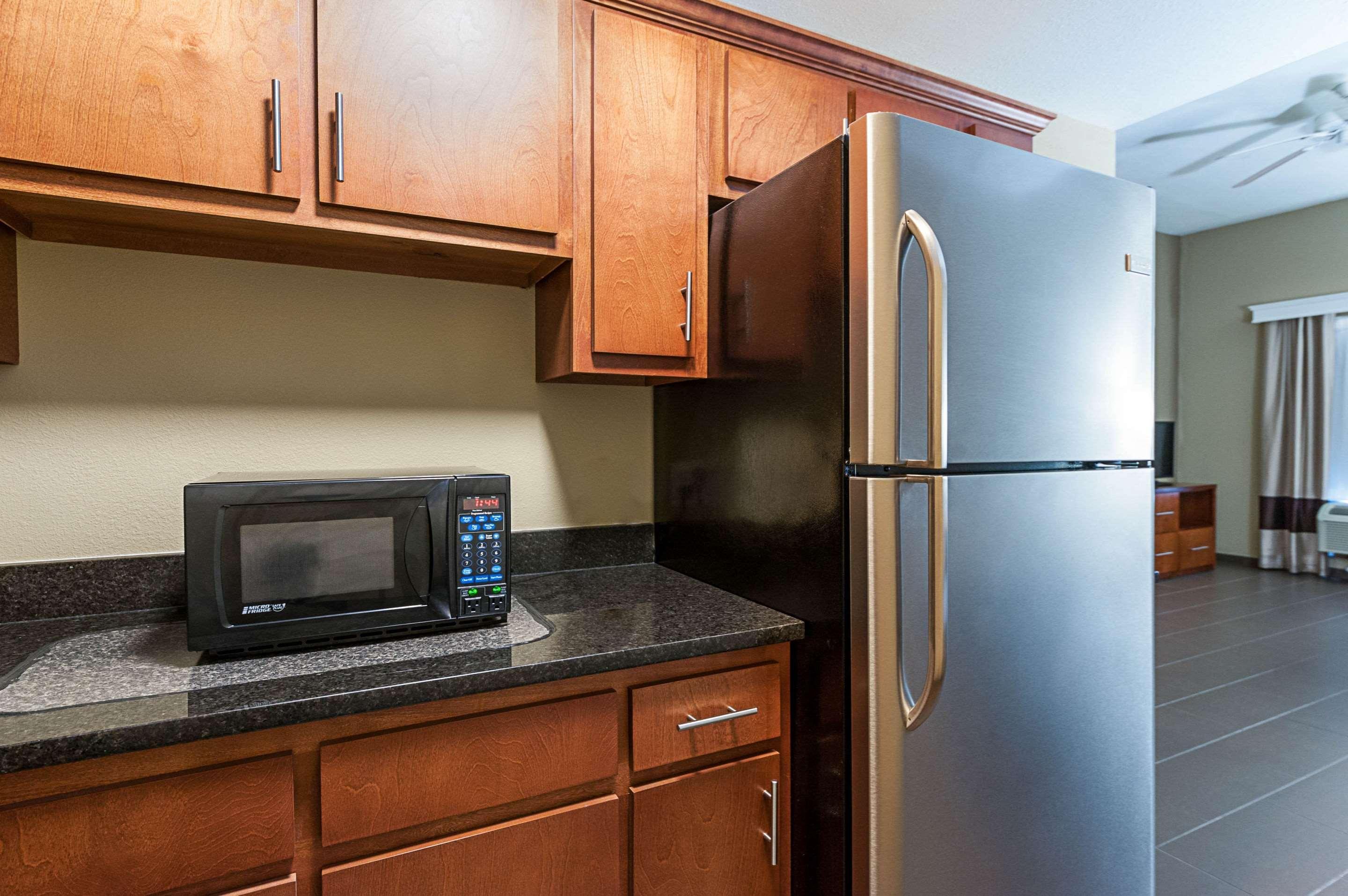 Comfort Suites Batesville Bagian luar foto