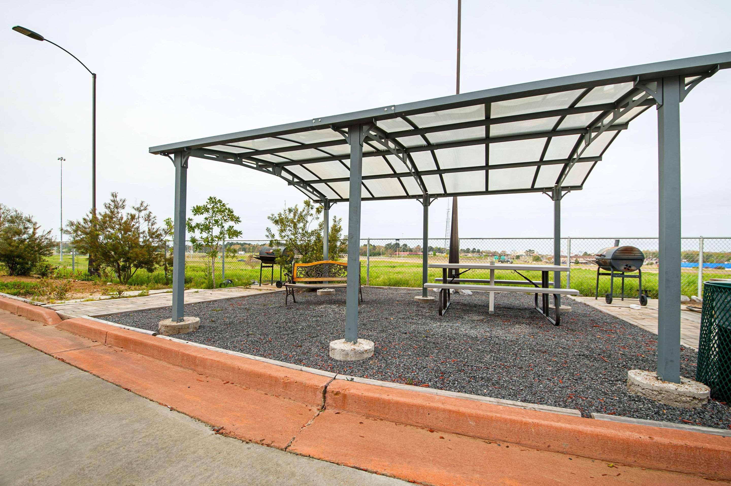 Comfort Suites Batesville Bagian luar foto