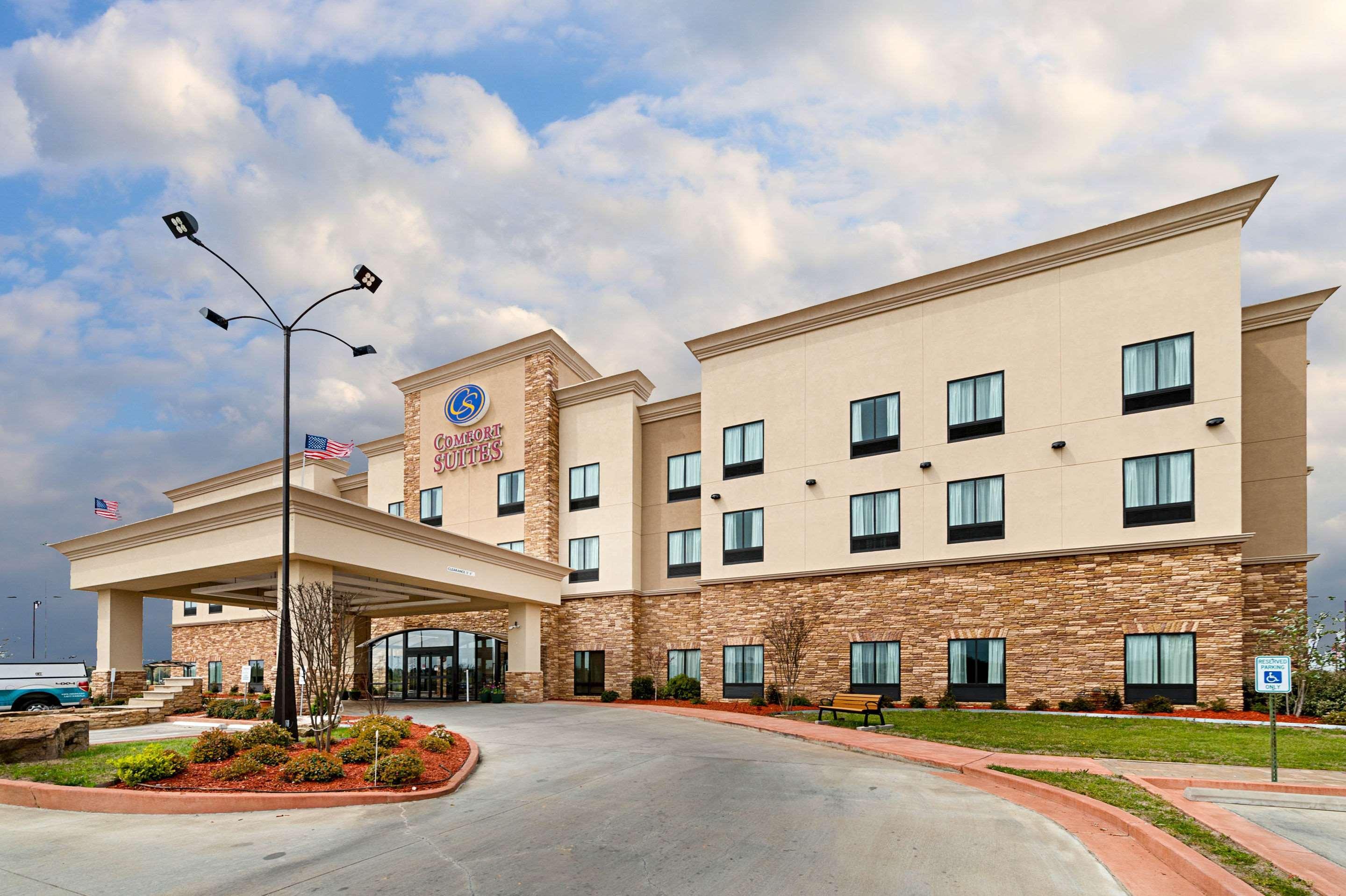 Comfort Suites Batesville Bagian luar foto